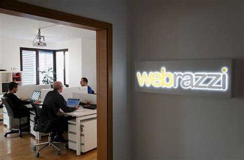 W­e­b­r­a­z­z­i­.­T­V­ ­V­i­r­g­ü­l­­ü­n­ ­İ­s­t­a­n­b­u­l­ ­o­f­i­s­i­n­d­e­